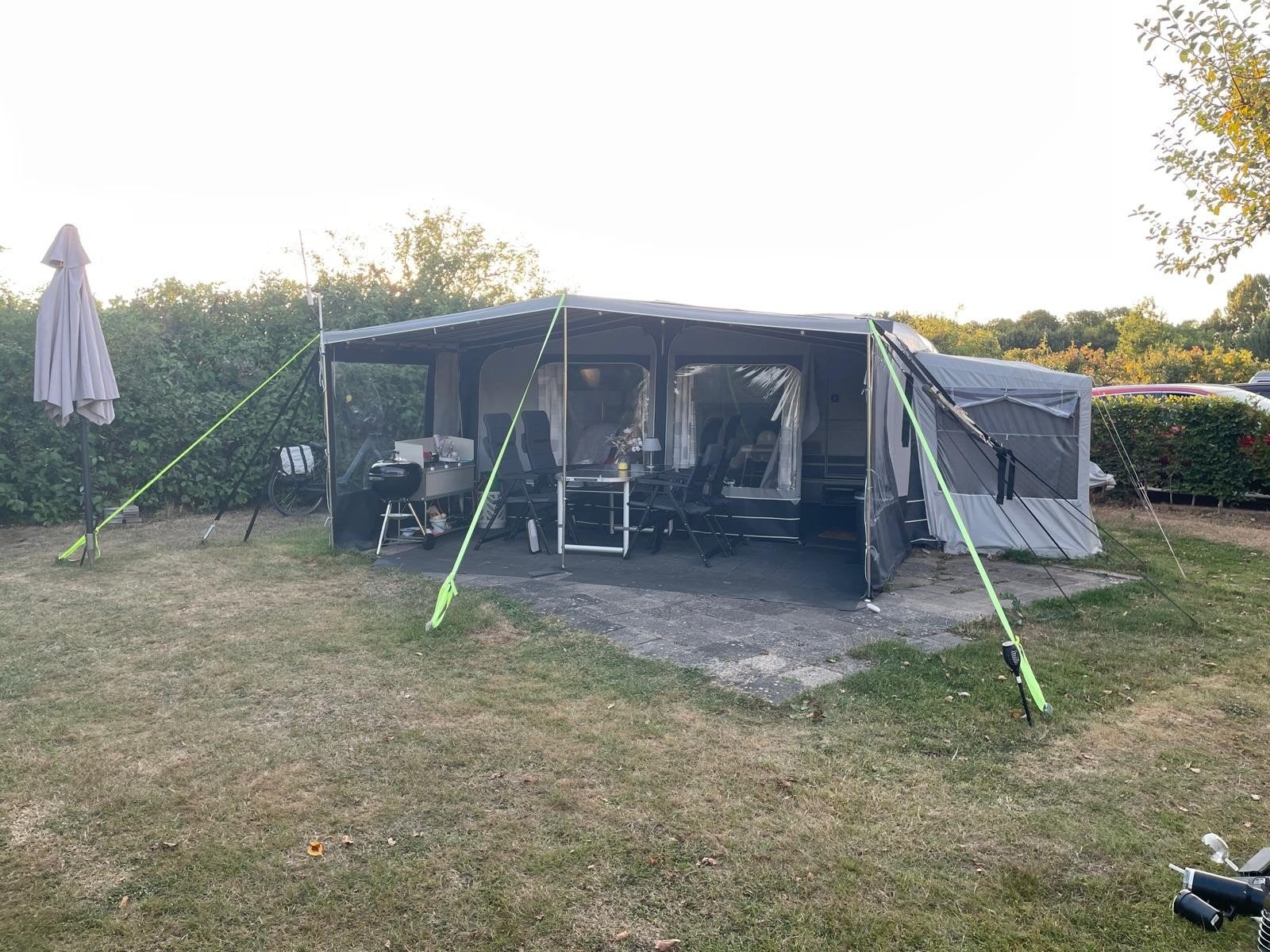 Chateau Calista Cruise 450 | 2002 | Voortent + nieuwe luifel, Chateau, Frans bed, Treinzit, 750 - 1000 kg