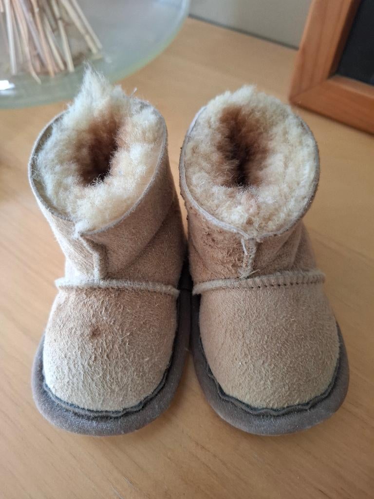 BABYSLOFJES MET BONT  ZOOLTJE GEMETEN 10 CM, Ophalen of Verzenden, Gebruikt, Meisje, Schoentjes