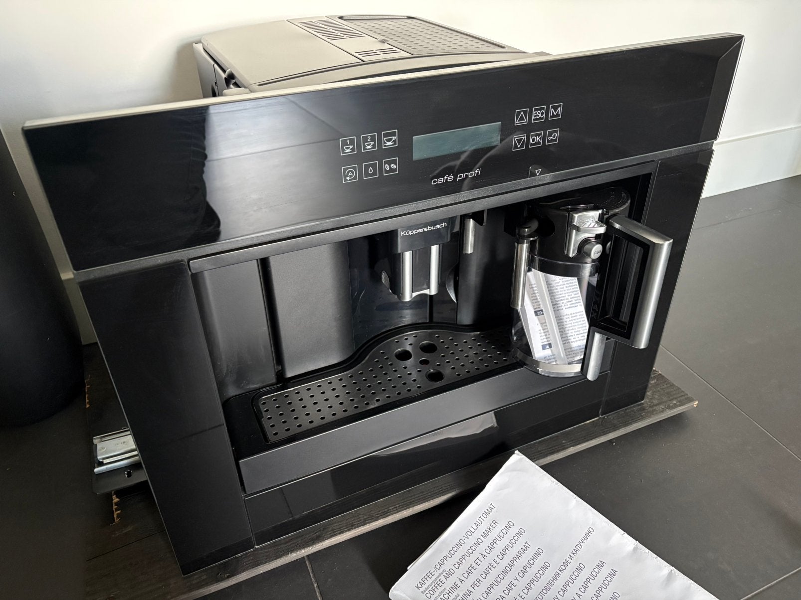 Kuppersbusch koffiemachine, Ophalen, Zo goed als nieuw, Koffiemachine