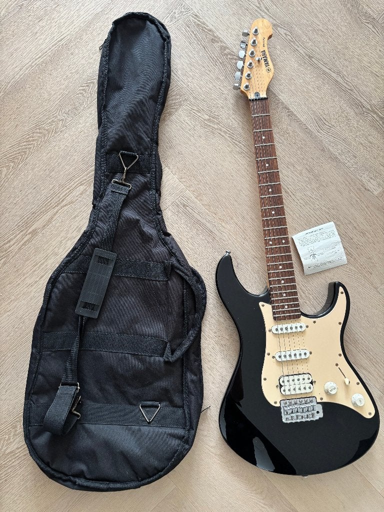 Yamaha Electric Guitar, Muziek en Instrumenten, Ophalen of Verzenden, Gebruikt, Solid body, Overige merken