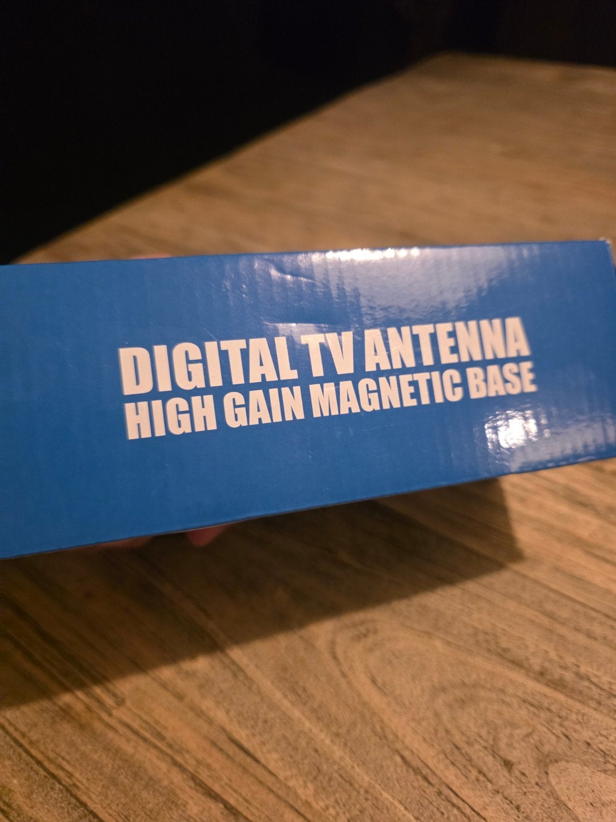 Digitale TV Antenne - Hoge versterking met magnetische basis, Ophalen of Verzenden, Nieuw, Antenne