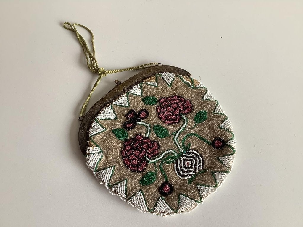 antiek kralentasje met roosjes, Antiek en Kunst, Ophalen of Verzenden, Dames