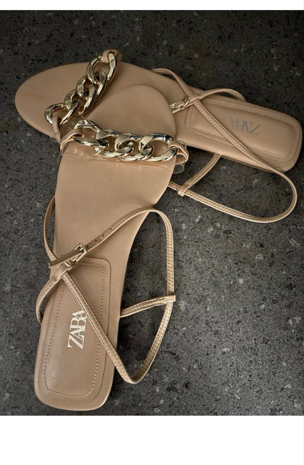 Zara sandalen met ketting en enkelbandje - Maat 41, Ophalen of Verzenden, Zo goed als nieuw, Beige, Sandalen of Muiltjes