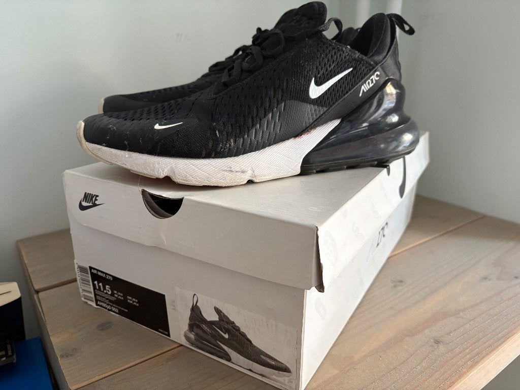 Nike Air Max 270, Ophalen of Verzenden, Zo goed als nieuw, Zwart