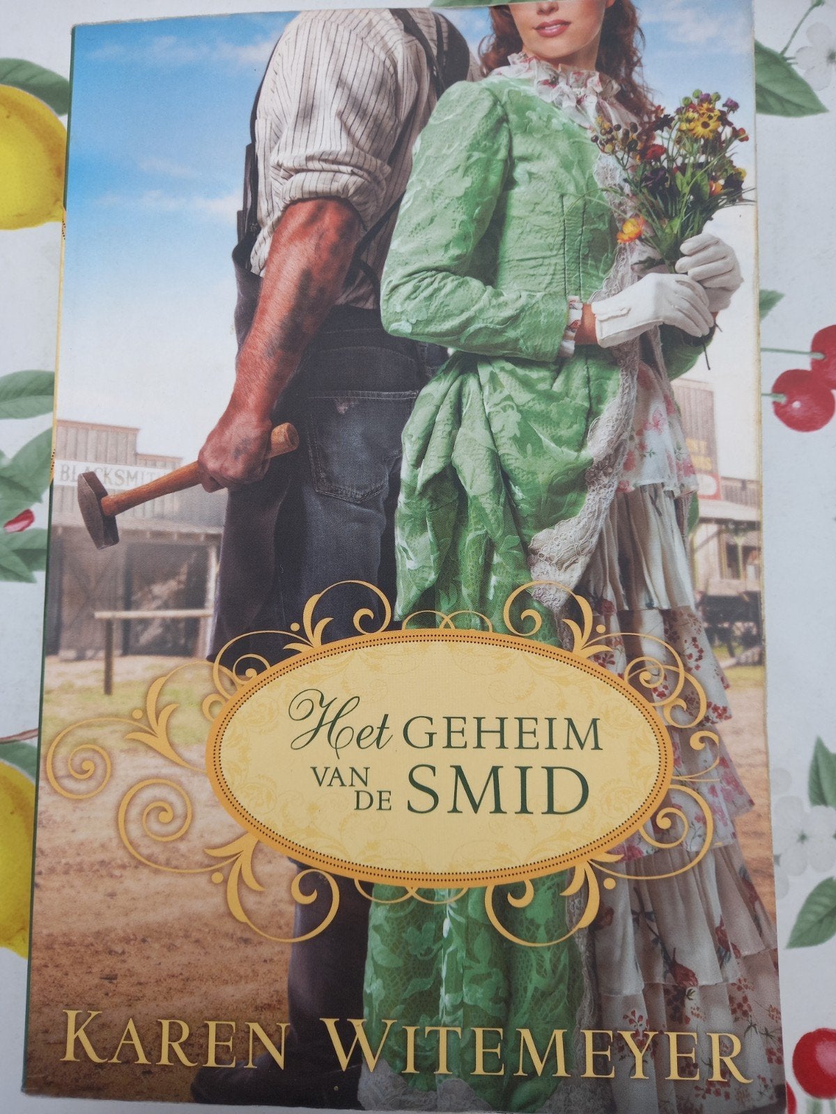 M6 Karen Witemeyer - Het geheim van de smid, Gelezen, Karen Witemeyer, Ophalen of Verzenden, Nederland