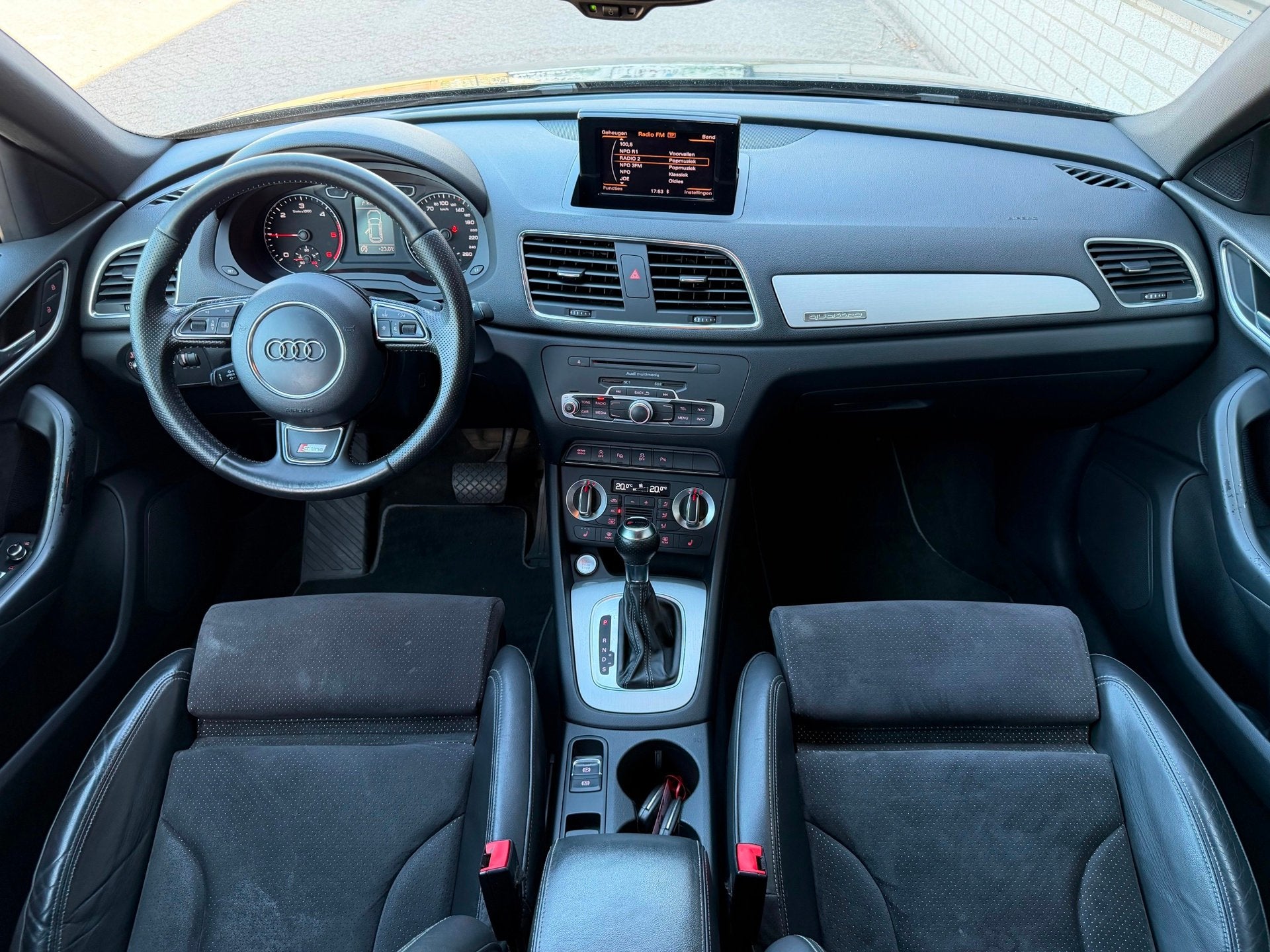 Audi Q3 2.0 TDI quattro Pro Line 2x S-Line 177PK Xenon Trekh, Auto's, Automaat, Euro 5, Gebruikt, 4 cilinders