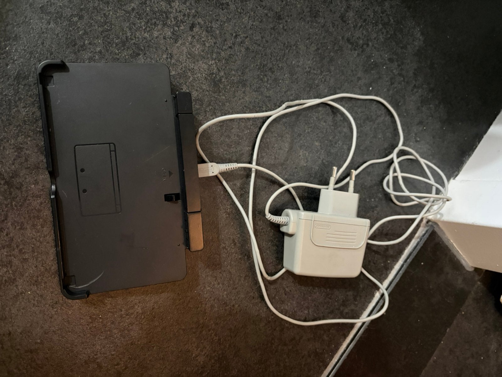 Nintendo 3DS docking met oplader, Ophalen of Verzenden, Zo goed als nieuw, Controller