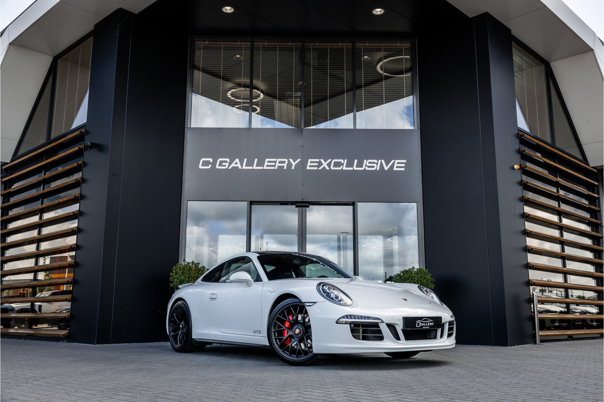 Porsche 911 3.8 Carrera GTS - Sport Chrono + | Panorama | Bo, Automaat, Gebruikt, 4 stoelen, Wit