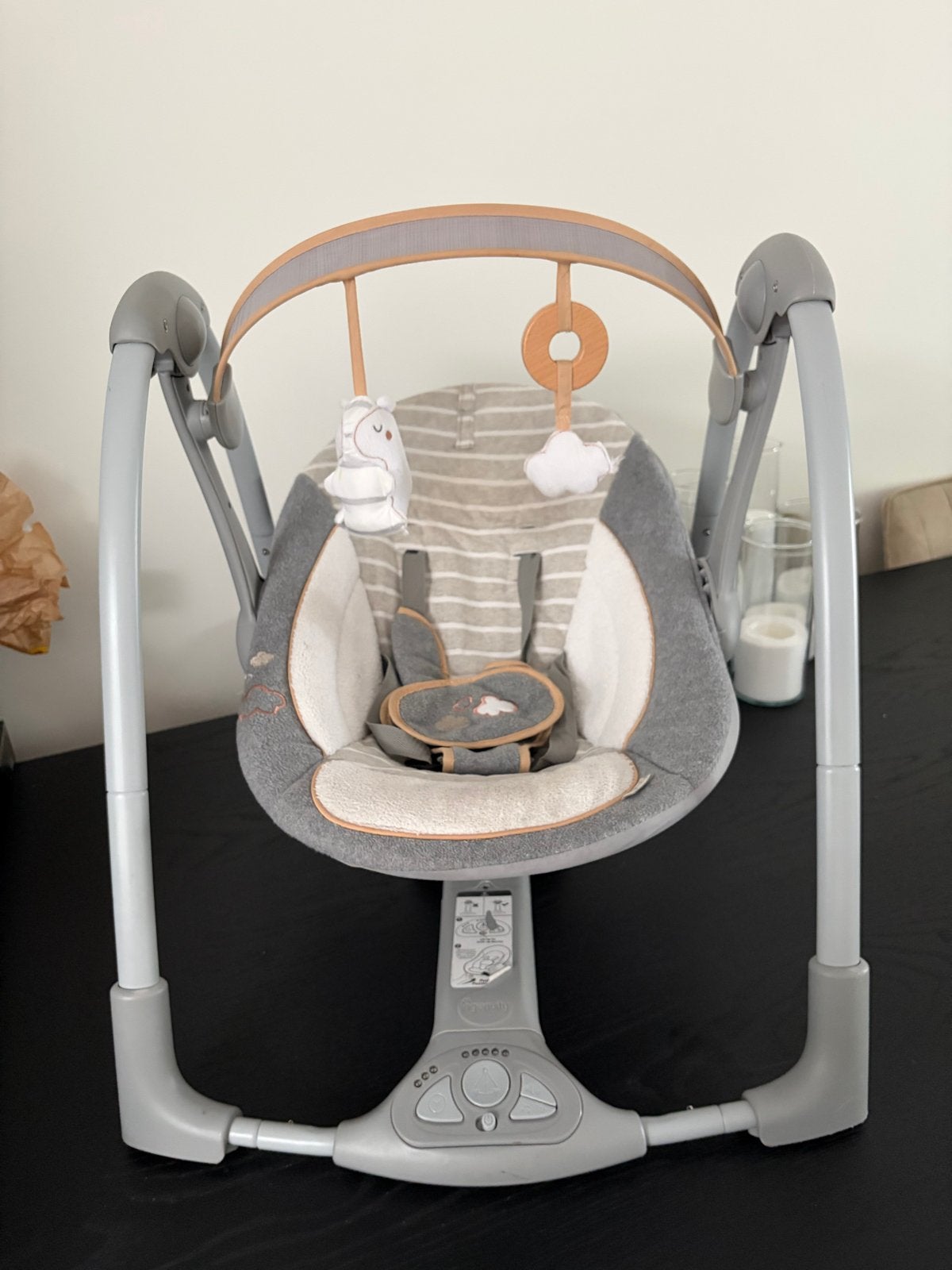 Ingenuity Swing 'n Go Deluxe - Draagbare Baby Schommel, Ophalen, Zo goed als nieuw
