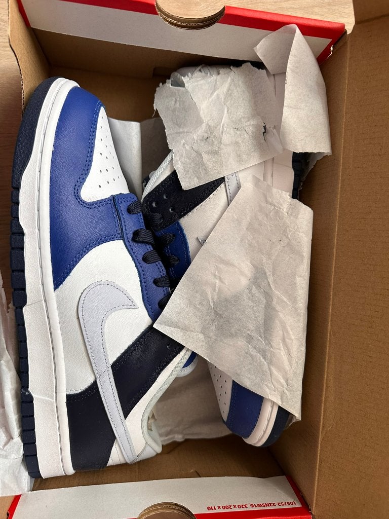 Nieuwe Nike Dunk Low sneakers in doos, maat 42,5, Blauw, Nike, Nieuw, Ophalen of Verzenden