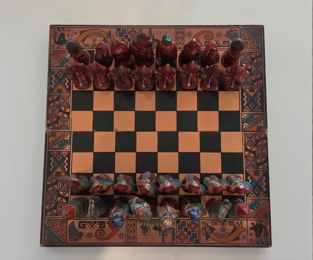 Handgemaakte Inca vs Conquistador schaakspel, Hobby en Vrije tijd, Gezelschapsspellen | Bordspellen, Een of twee spelers, Ophalen of Verzenden