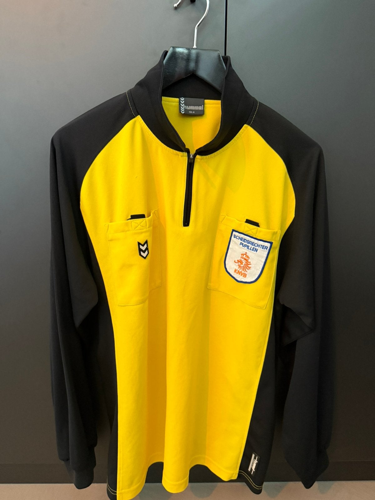 Officieel scheidsrechters tenue uit 1995, Ophalen of Verzenden, Nieuw, Overige binnenlandse clubs, Shirt