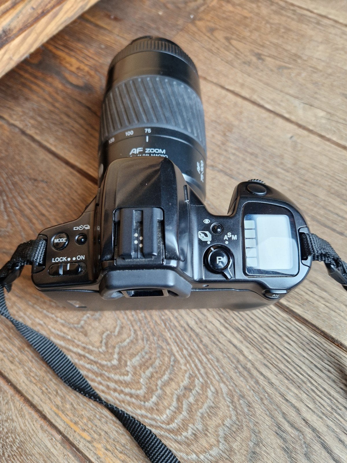 Minolta Dynax 500 SI met 2 lenzen (batterijklepje defect), Audio, Tv en Foto, Fotocamera's Analoog, Ophalen of Verzenden, Spiegelreflex