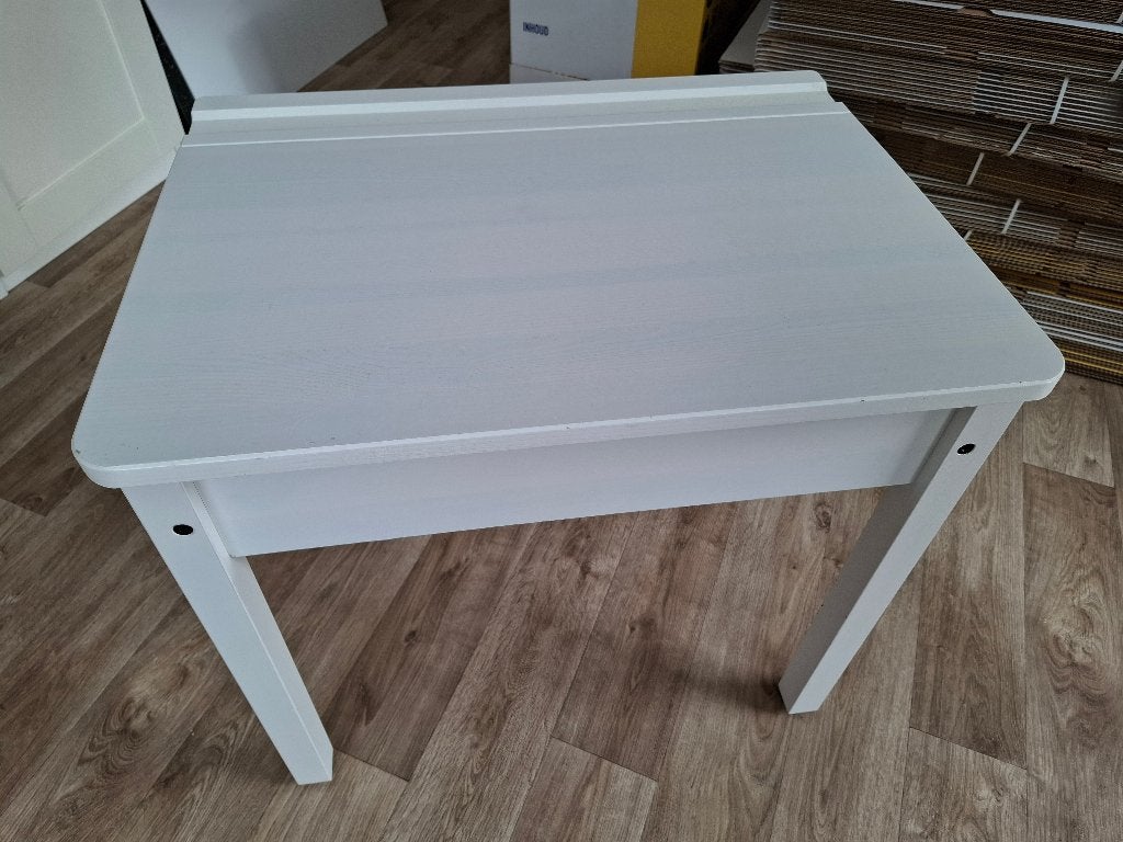 IKEA Kinderbureau, Ophalen, Zo goed als nieuw, Tafel(s)