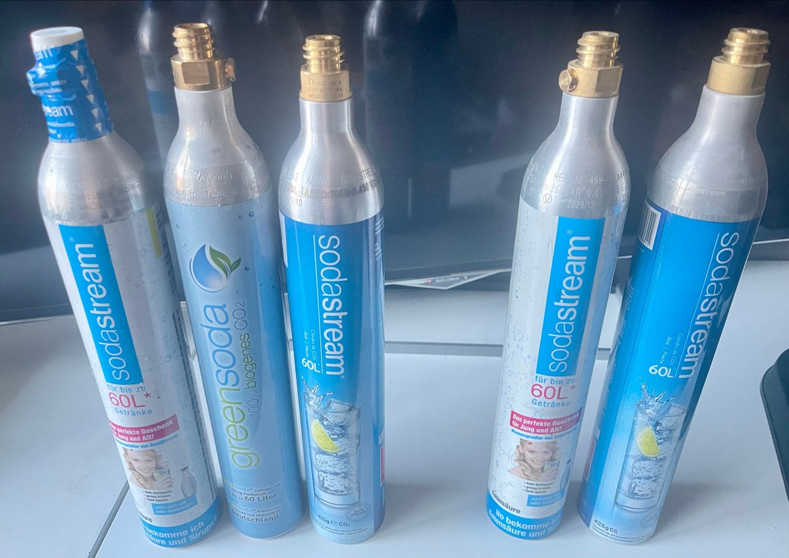 Aarke Carbonator 3 (Matzwart) - Compleet met 5 CO2-cilinders, Ophalen of Verzenden, Zo goed als nieuw
