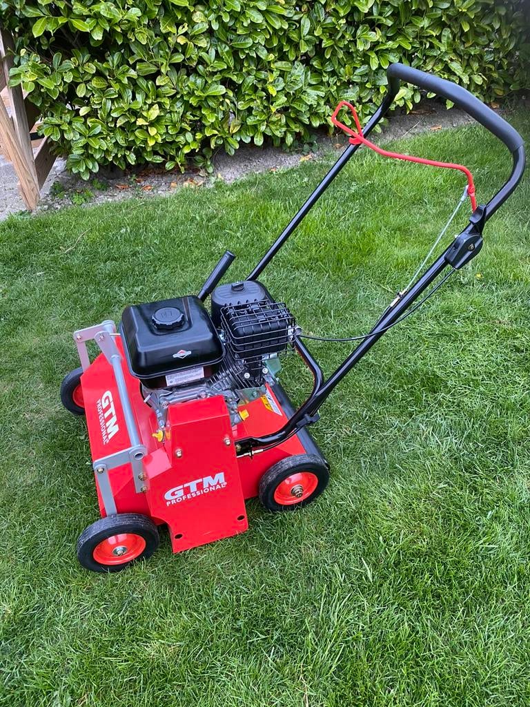 Verticuteeer machine te huur.., Tuin en Terras, Ophalen, Zo goed als nieuw, Benzine