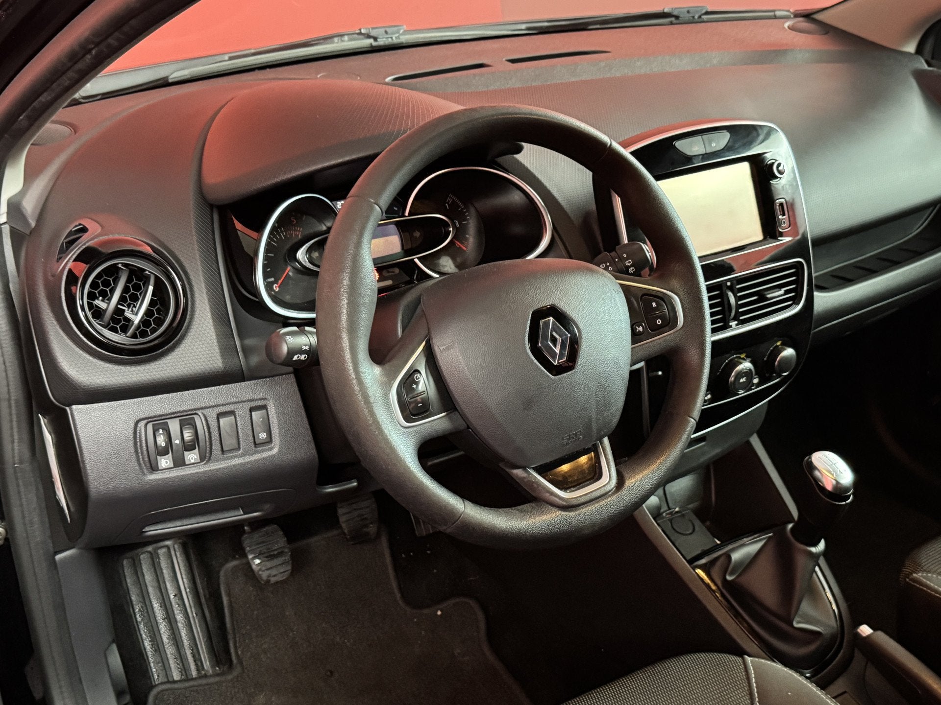 Renault Clio Estate 1.5 dCi Ecoleader Zen, Auto's, Voorwielaandrijving, 4 cilinders, Start-stop-systeem, Zwart