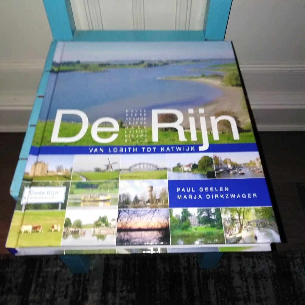 De Rijn Van Lobith tot Katwijk, Ophalen of Verzenden, Gelezen