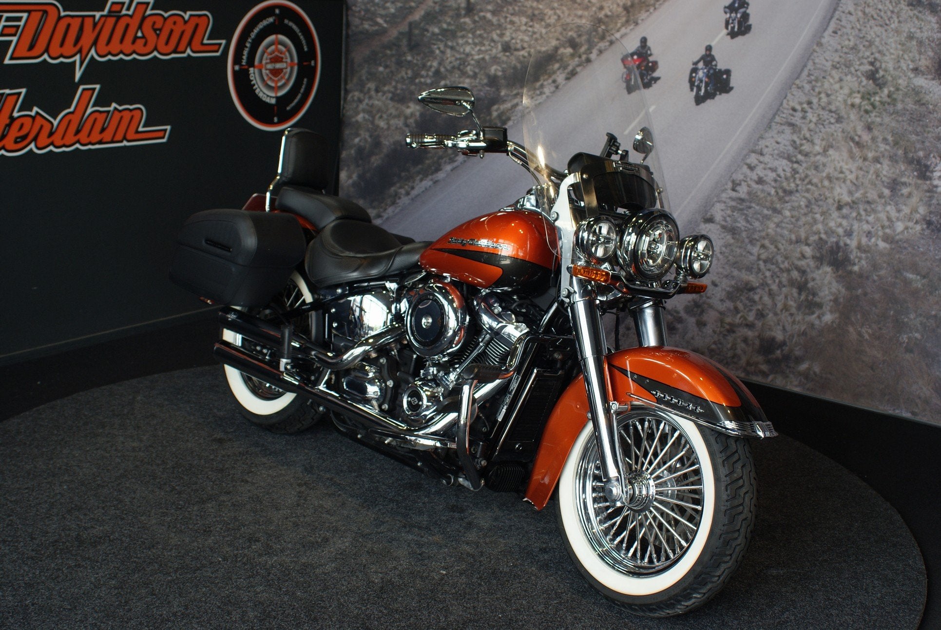 Harley-Davidson FLDE Deluxe Custom Color (bj 2020), Motoren, Motoren | Harley-Davidson, Bedrijf, Overig