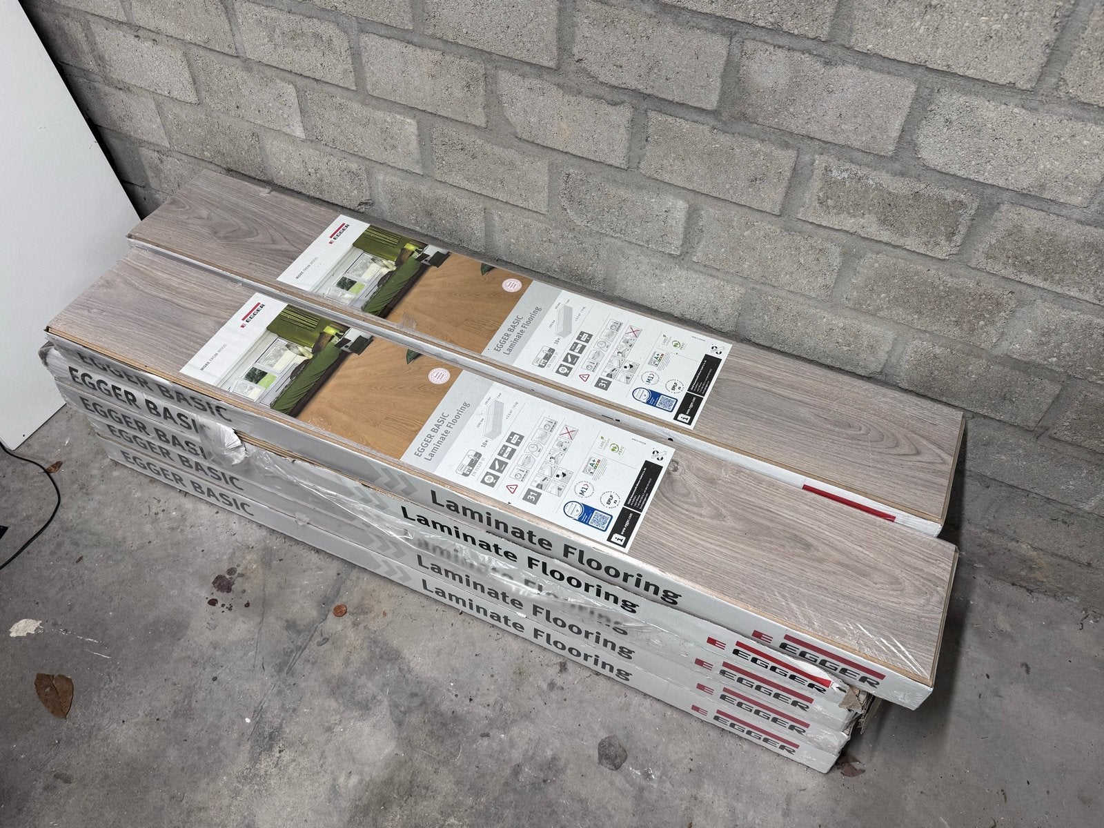 9 pakken Egger Basic Laminaat Vloer - Nieuw, Ophalen, Minder dan 50 cm, 100 tot 150 cm, Bruin