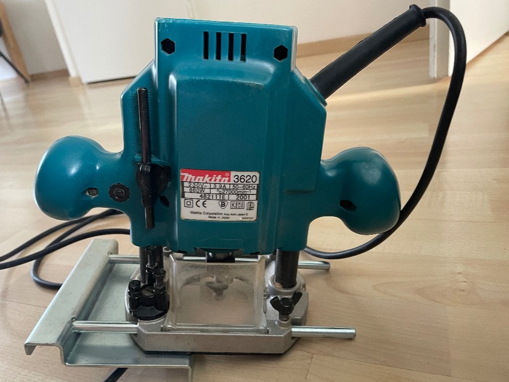 Bovenfrees Makita 3620, Doe-het-zelf en Verbouw, Gereedschap | Freesmachines, Ophalen, Zo goed als nieuw, Elektrisch, Makita