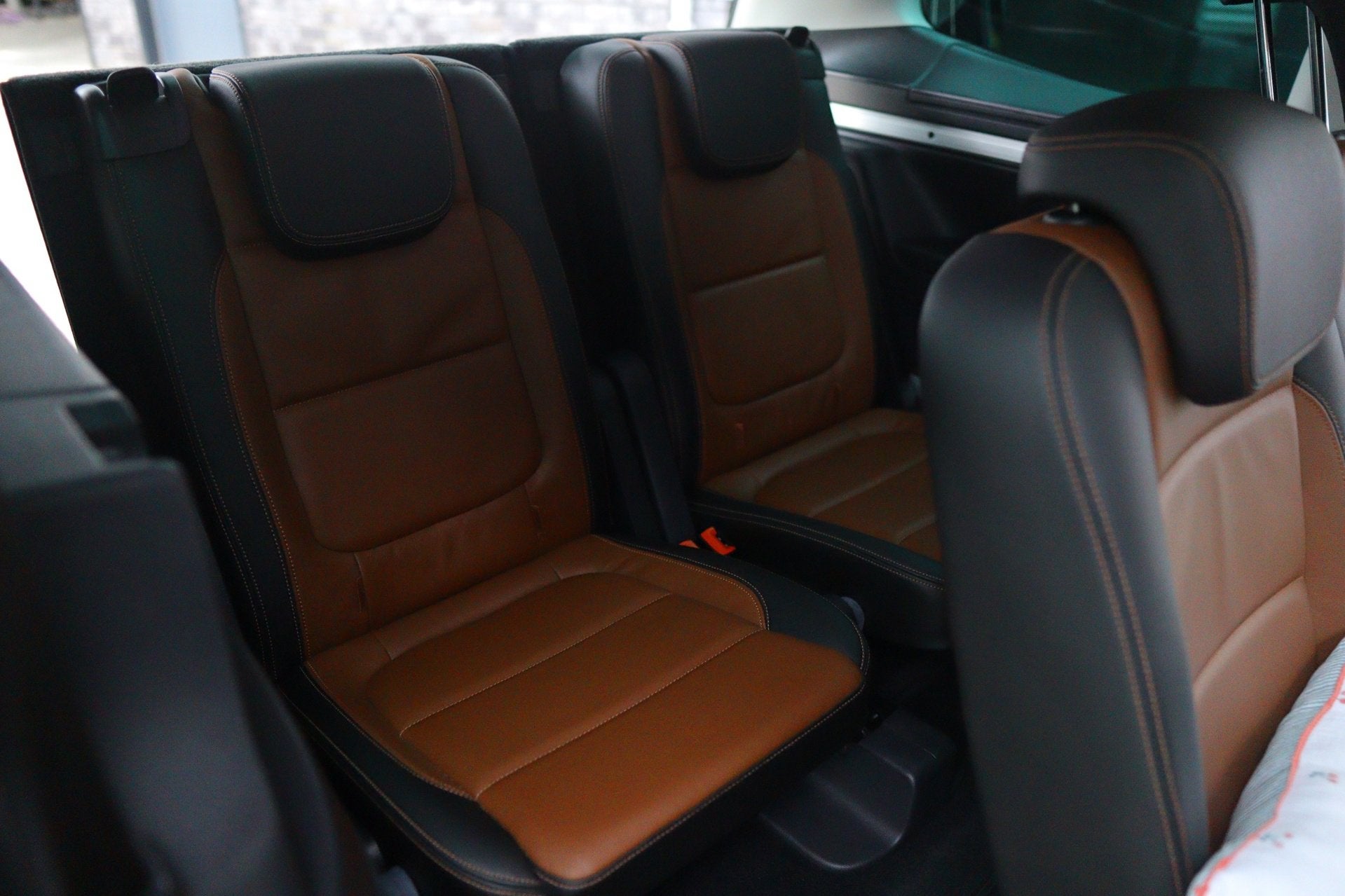 Foto 21 van Volkswagen SHARAN 1.4 TSI Exclusive Series 7 zits Full optio