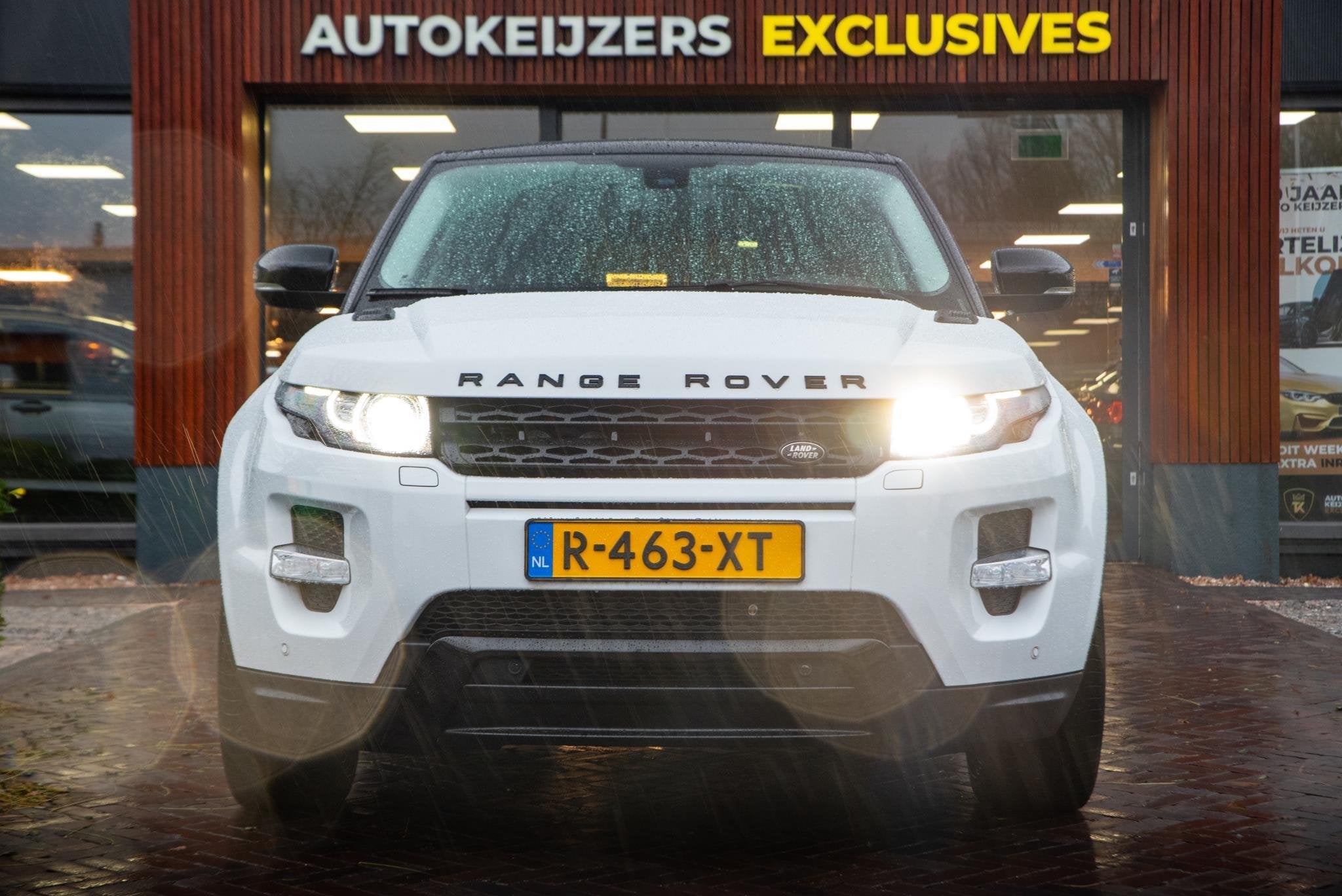 Foto 3 van Land Rover Range Rover Evoque 2.2 SD4 4WD Prestige Dynamic P