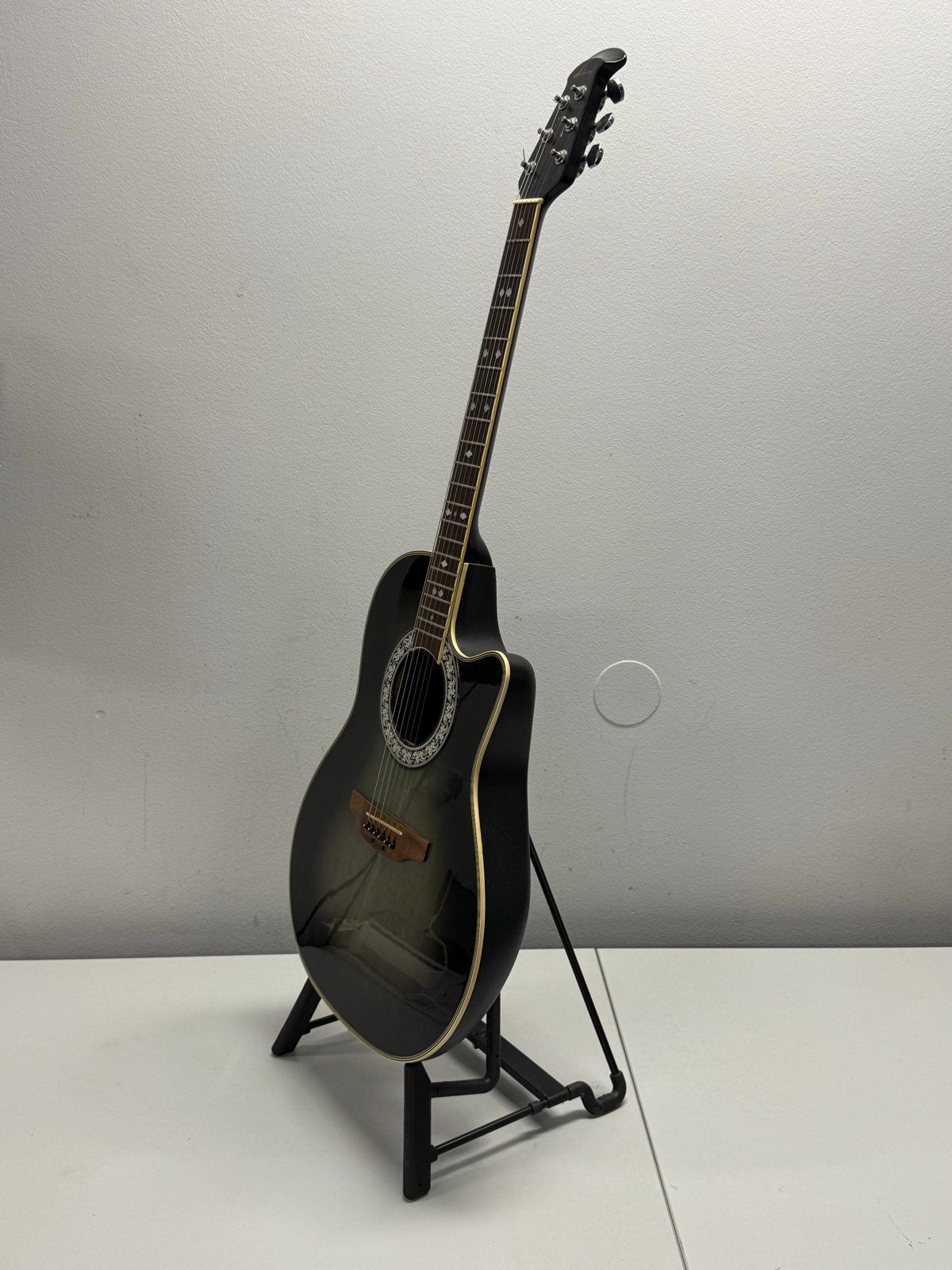Celebrity by Ovation CC57 akoestische gitaar met koffer, Ophalen of Verzenden, Gebruikt, Western- of Steelstringgitaar, Met (piezo-)element