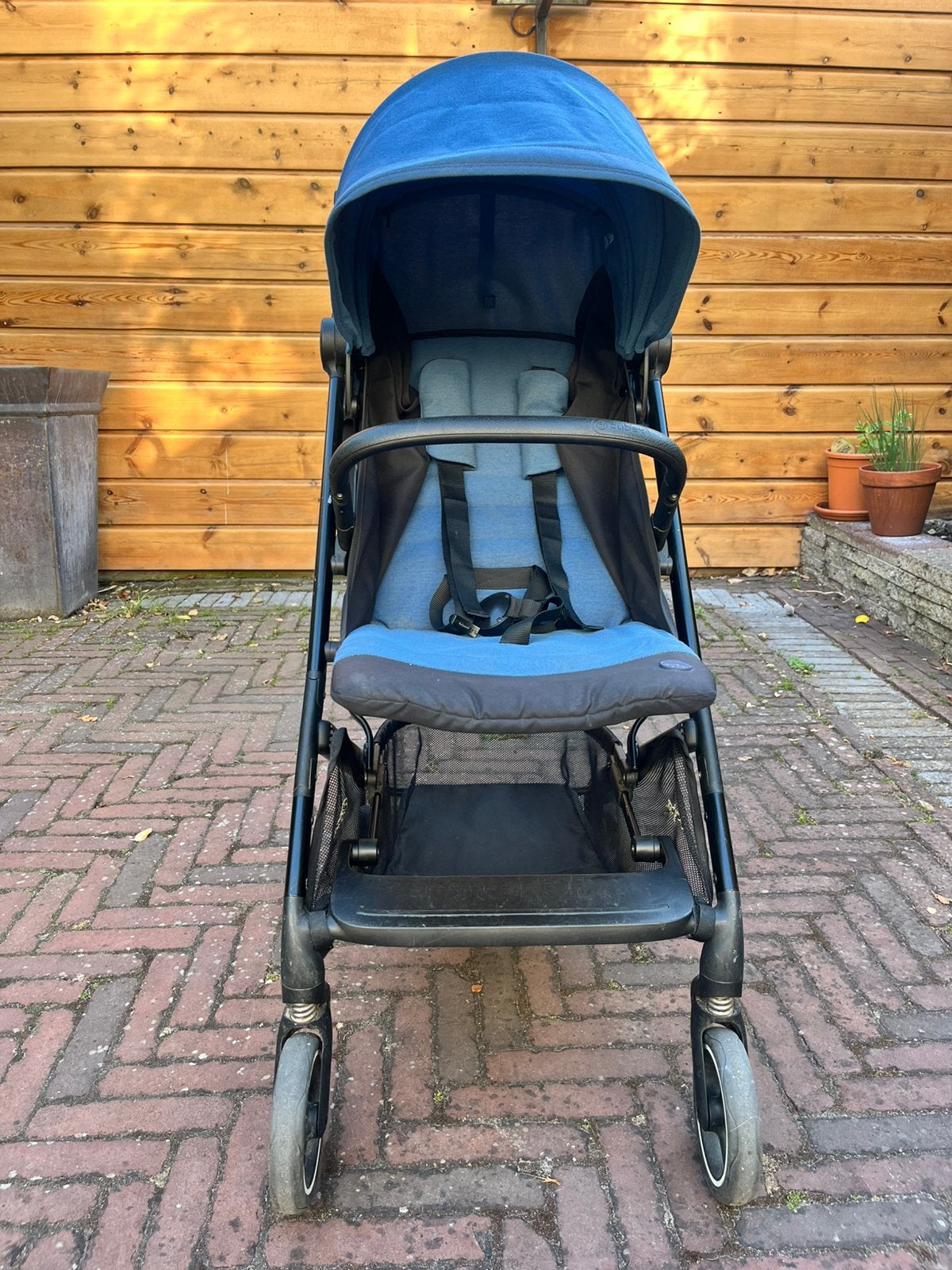 Cybex Beezy buggy blauw/zwart, Ophalen, Gebruikt, Verstelbare rugleuning