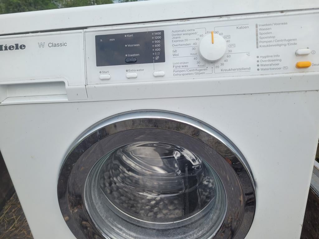 Miele W Classic Wasmachine - Betrouwbaar en Efficiënt, Witgoed en Apparatuur, Wasmachines, Gebruikt, Voorlader, 85 tot 90 cm, 1200 tot 1600 toeren