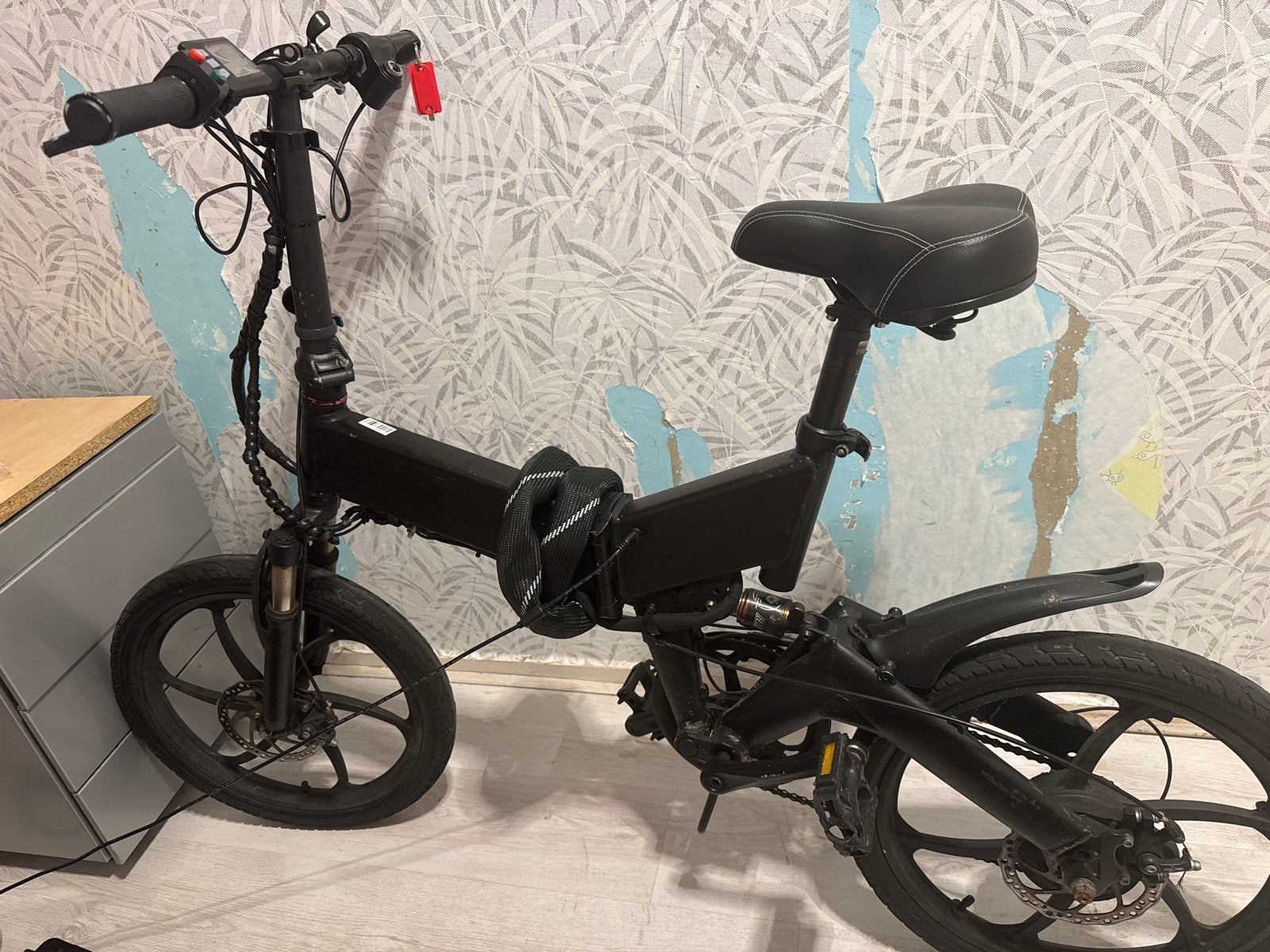 Opvouwbare E-bike - Ideaal voor woon-werkverkeer, Zo goed als nieuw, Minder dan 47 cm, 30 tot 50 km per accu, Ophalen