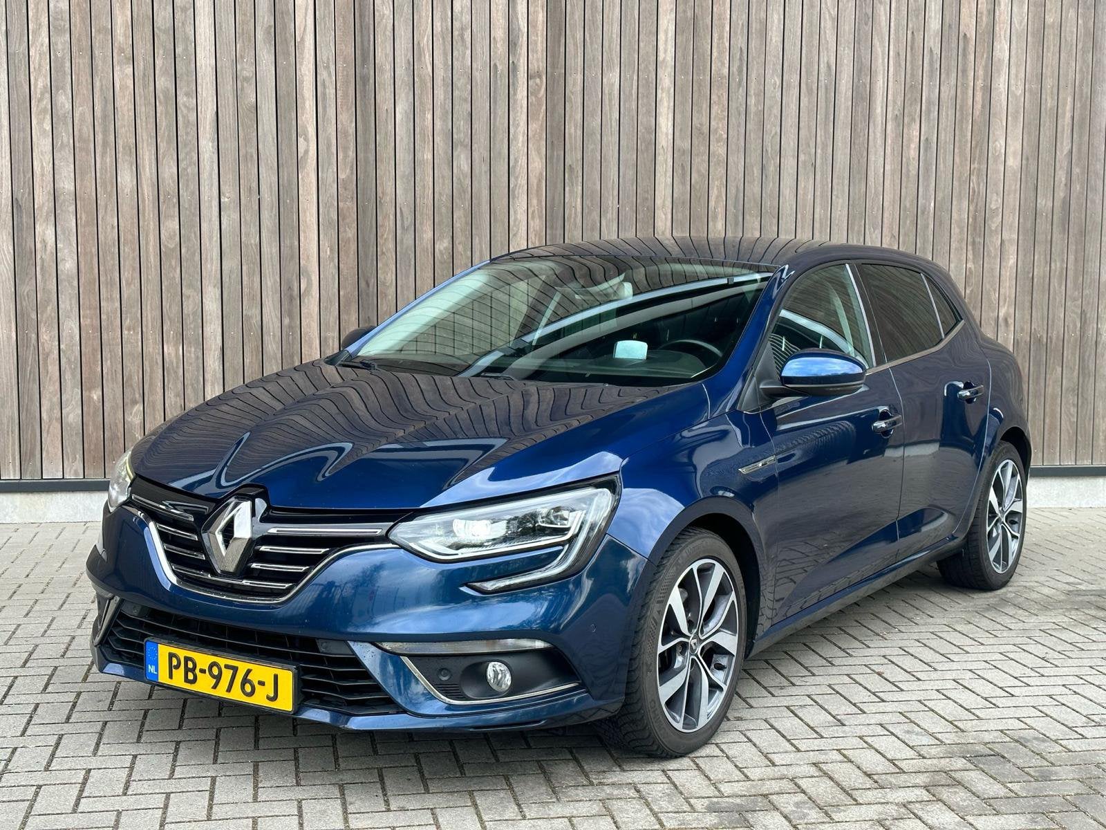 Renault Mégane 1.6 DCI 130 HB 2016 Blauw, Auto's, Voorwielaandrijving, 4 cilinders, 1850 kg, Blauw