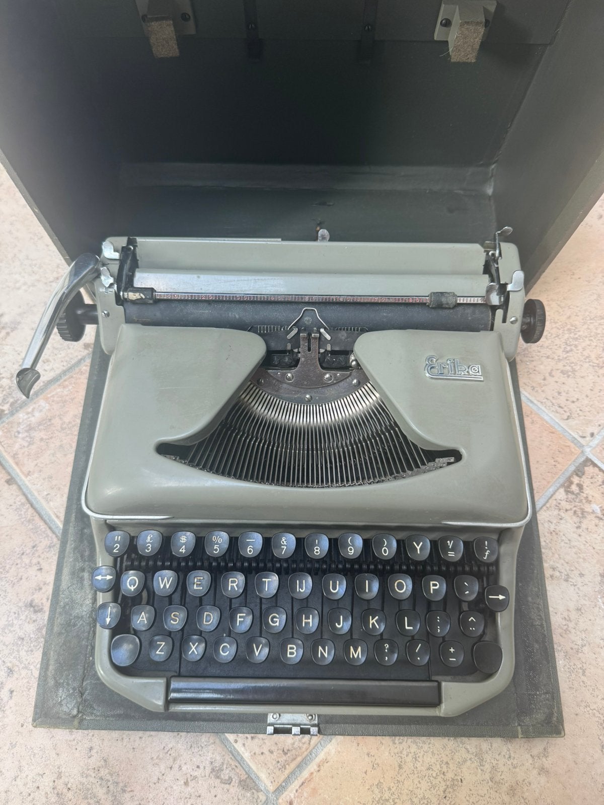 Erika typemachine Made in Germany met koffer – vintage 50/60, Diversen, Typemachines, Ophalen of Verzenden, Nieuw