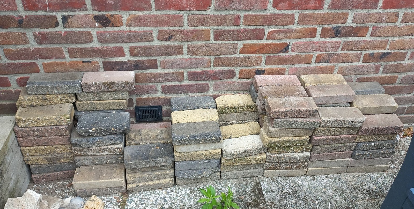 GRATIS partij klinkers, hele en ook kleinere stukken, Ophalen, Beton, Klinkers