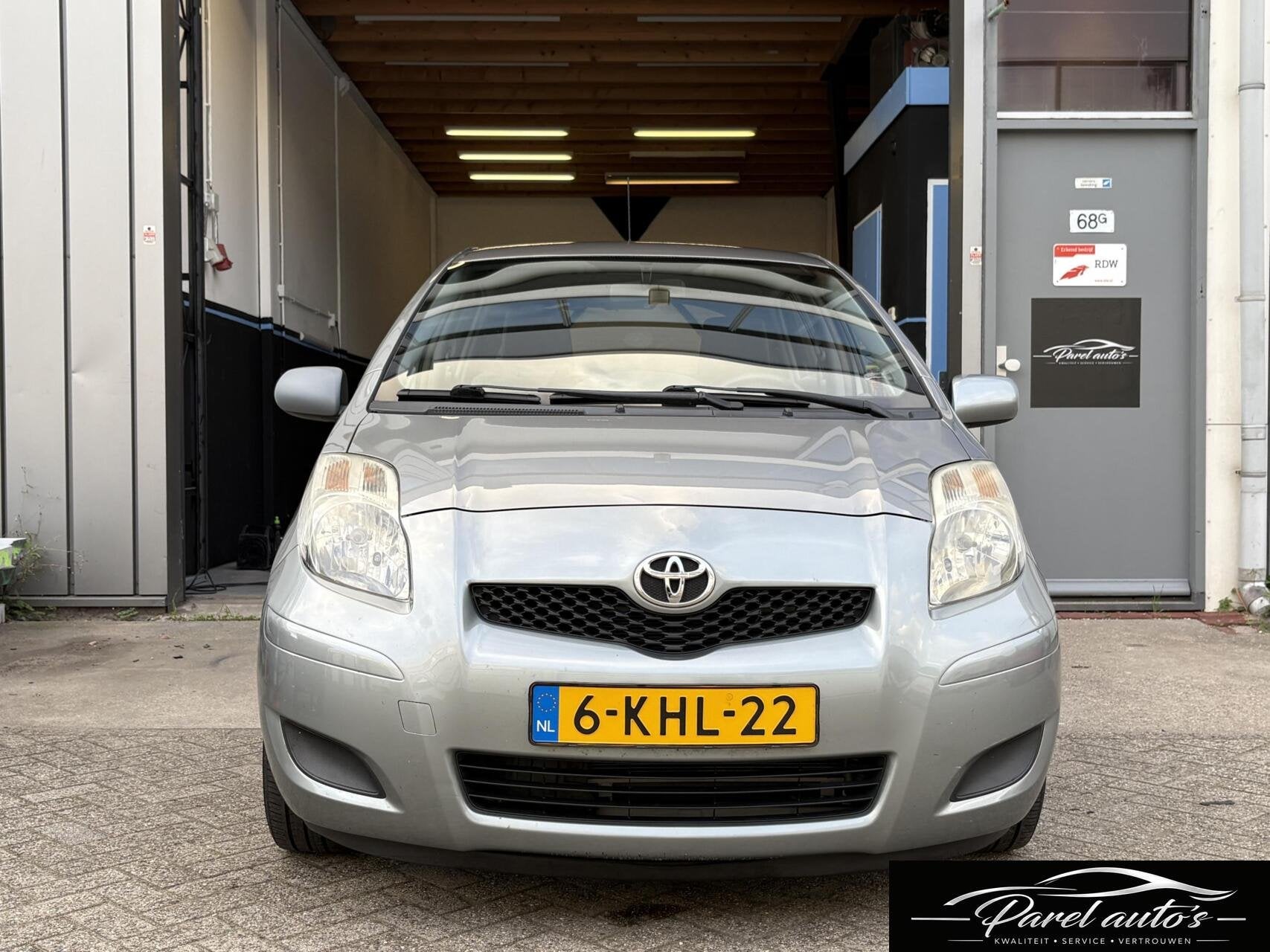 Toyota Yaris 1.3 VVTi Dynamic|APk|Automaat|5 Deuren, 750 kg, 4 cilinders, 1329 cc, Bedrijf