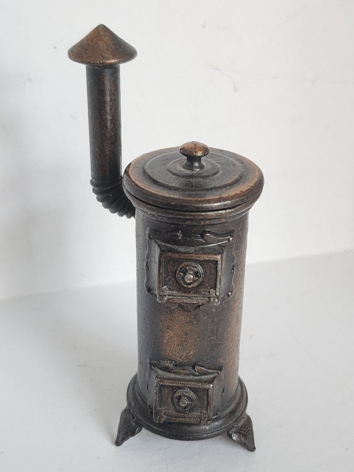 Metalen miniatuur kachel puntenslijper, Gebruikt, Overige soorten, Ophalen of Verzenden, Vrijstaand