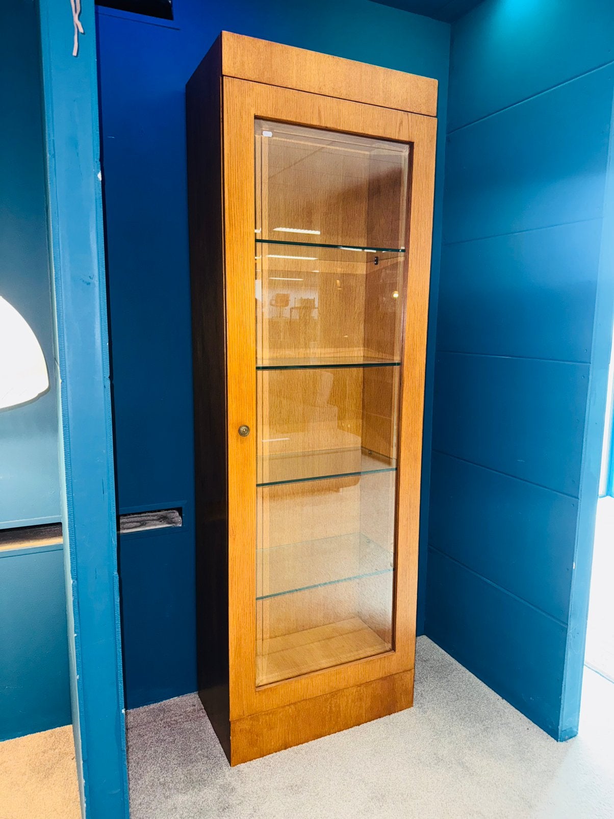 Vintage kast vitrinekast, Ophalen