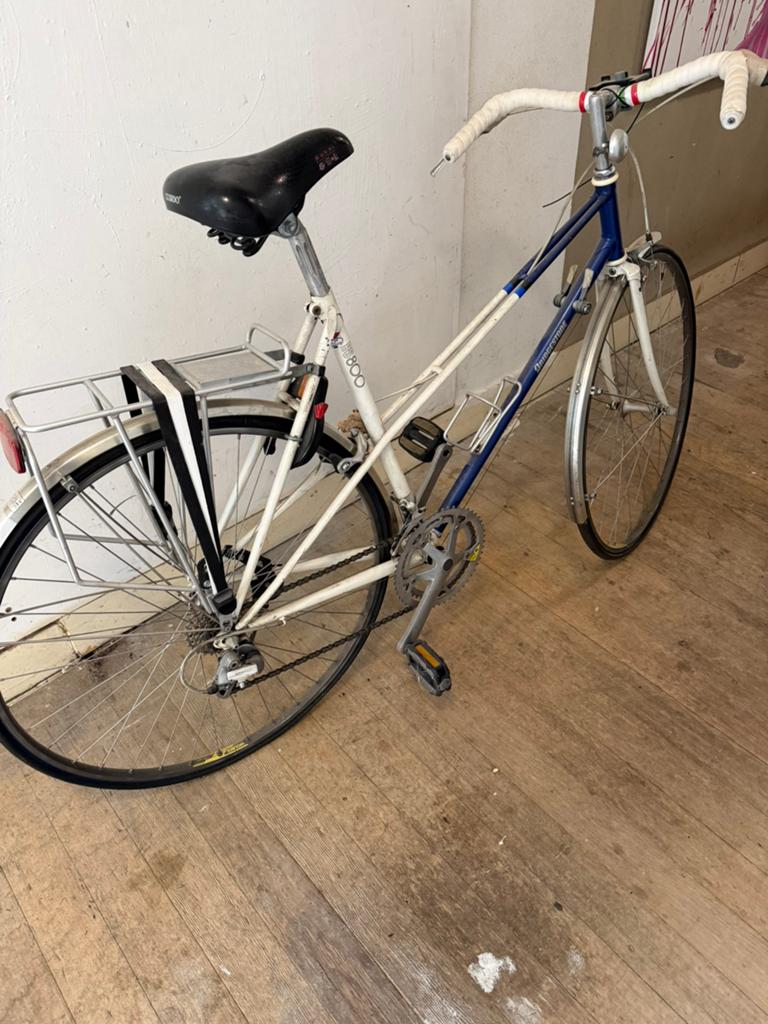 Retro dames tour fiets, Fietsen en Brommers, Fietsen | Dames | Sportfietsen en Toerfietsen, Ophalen, Gebruikt, Minder dan 10 versnellingen