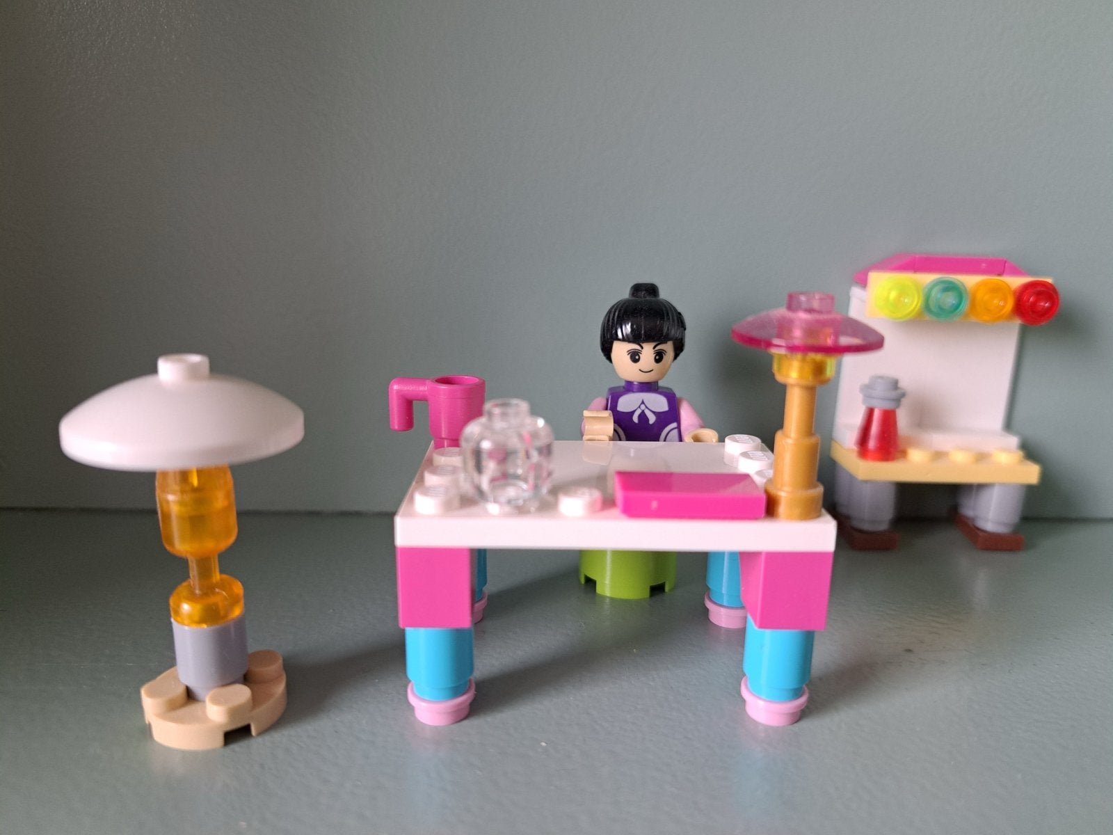 Lego Friends set met minifiguur en meubels, Gebruikt, Lego, Friends, Ophalen of Verzenden