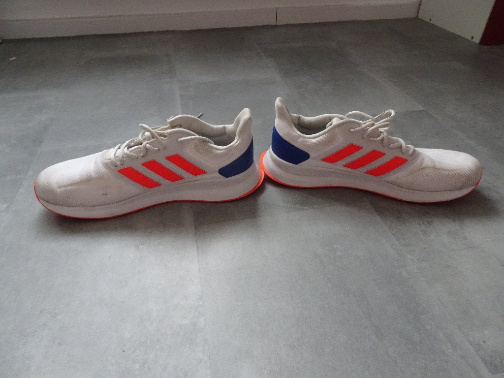 Hardloopschoenen heren - maat 44 2/3, Sport en Fitness, Loopsport en Atletiek, Adidas, Gebruikt, Hardloopschoenen, Ophalen of Verzenden