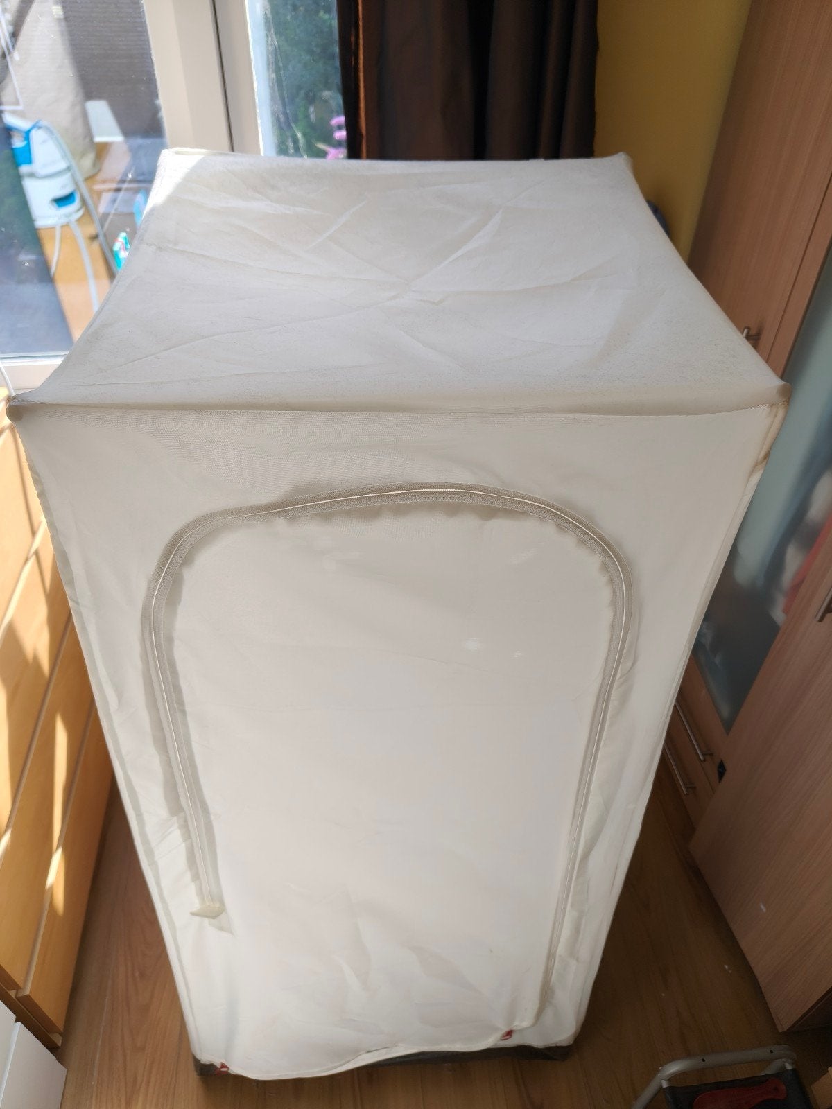 Ikea kledingrack, Ophalen