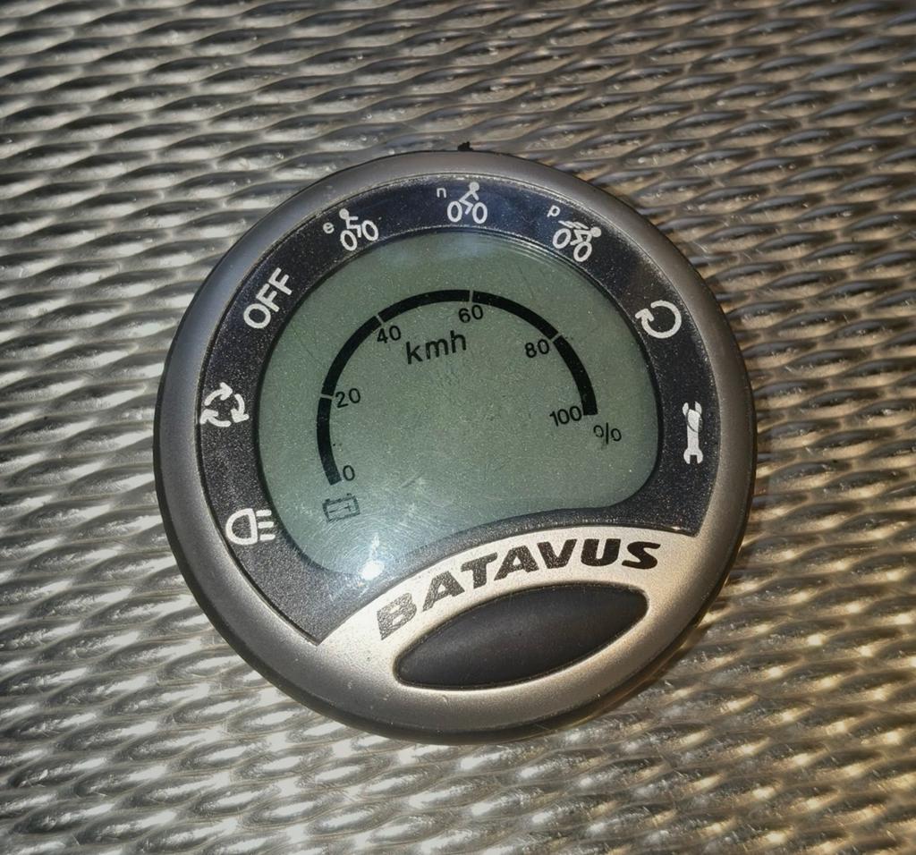 Batavus / Sparta Onderdelen: Lader, assen en display, Ophalen, Zo goed als nieuw, Elektrische fiets, Sparta ion en Batavus Padova Easy