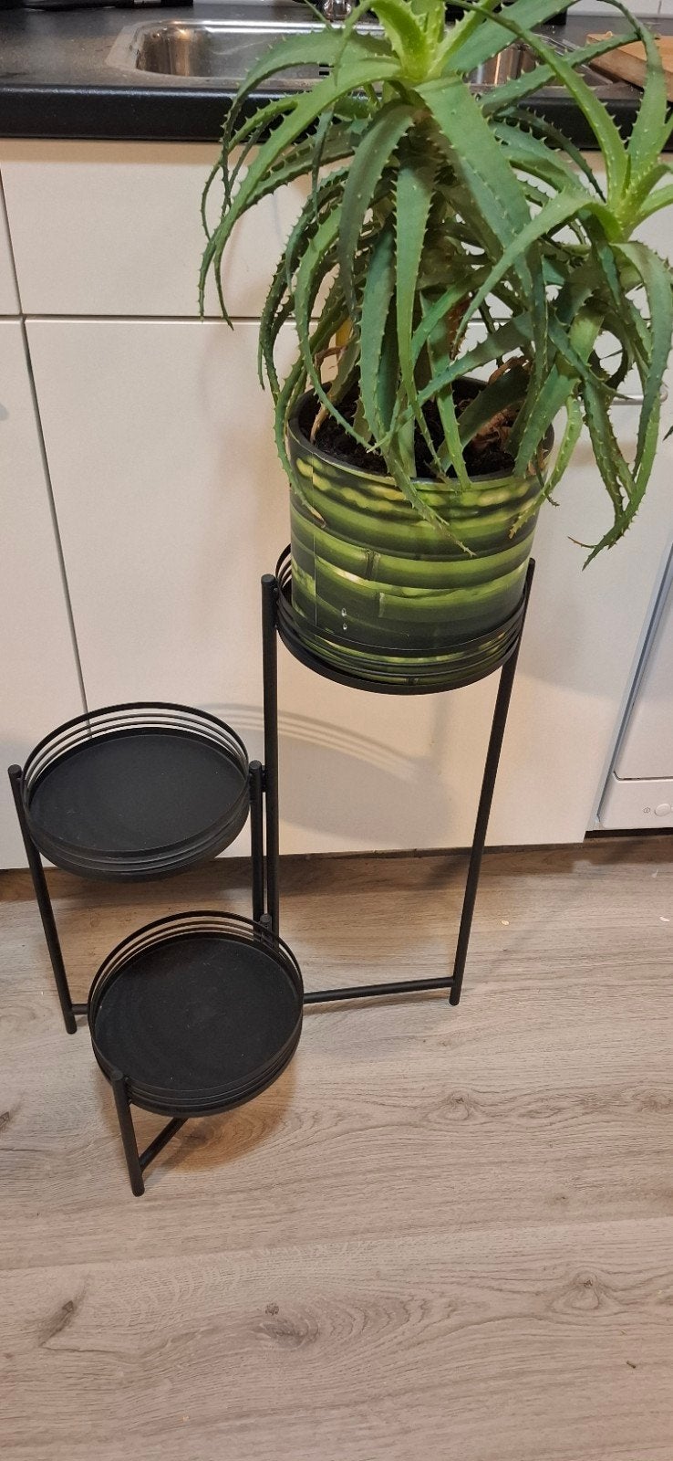 Kwantum plantenstandaard - Zo goed als nieuw, Ophalen, Zwart, Zo goed als nieuw, Metaal