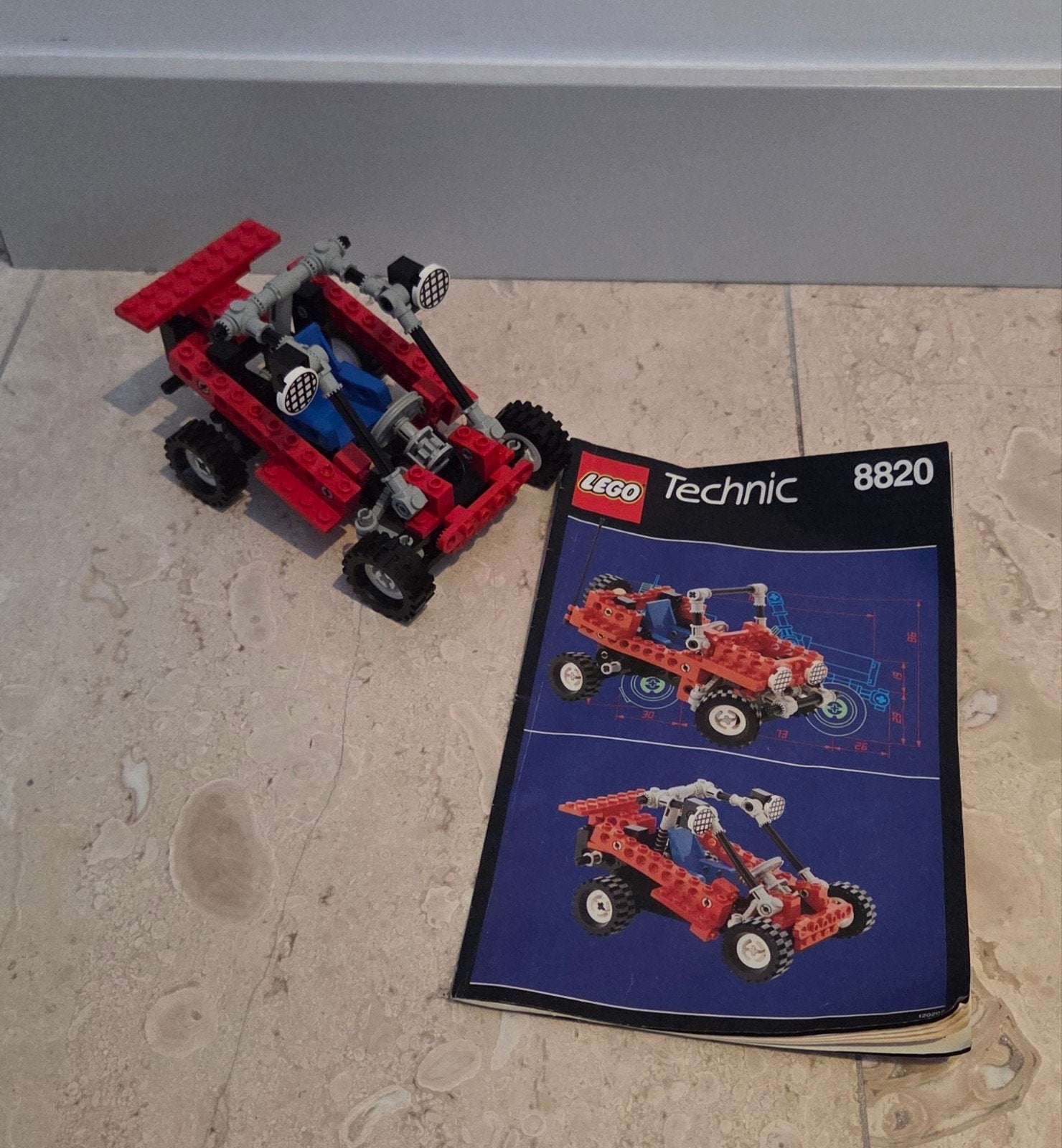 Lego Technic 8820 Hovercraft met instructieboekje, Gebruikt, Lego, Inclusief instructies, Ophalen of Verzenden