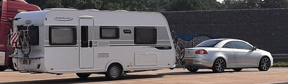 LMC Vivo 470E met enkele bedden., Caravans en Kamperen, Caravans, Treinzit, Particulier, 5 tot 6 meter, LMC en Münsterland