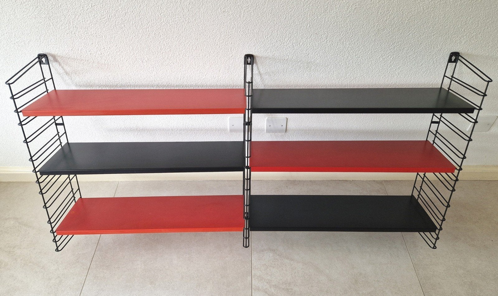 Vintage metalen Tomado wandrek, design Adriaan Dekker., Ophalen of Verzenden, Zo goed als nieuw