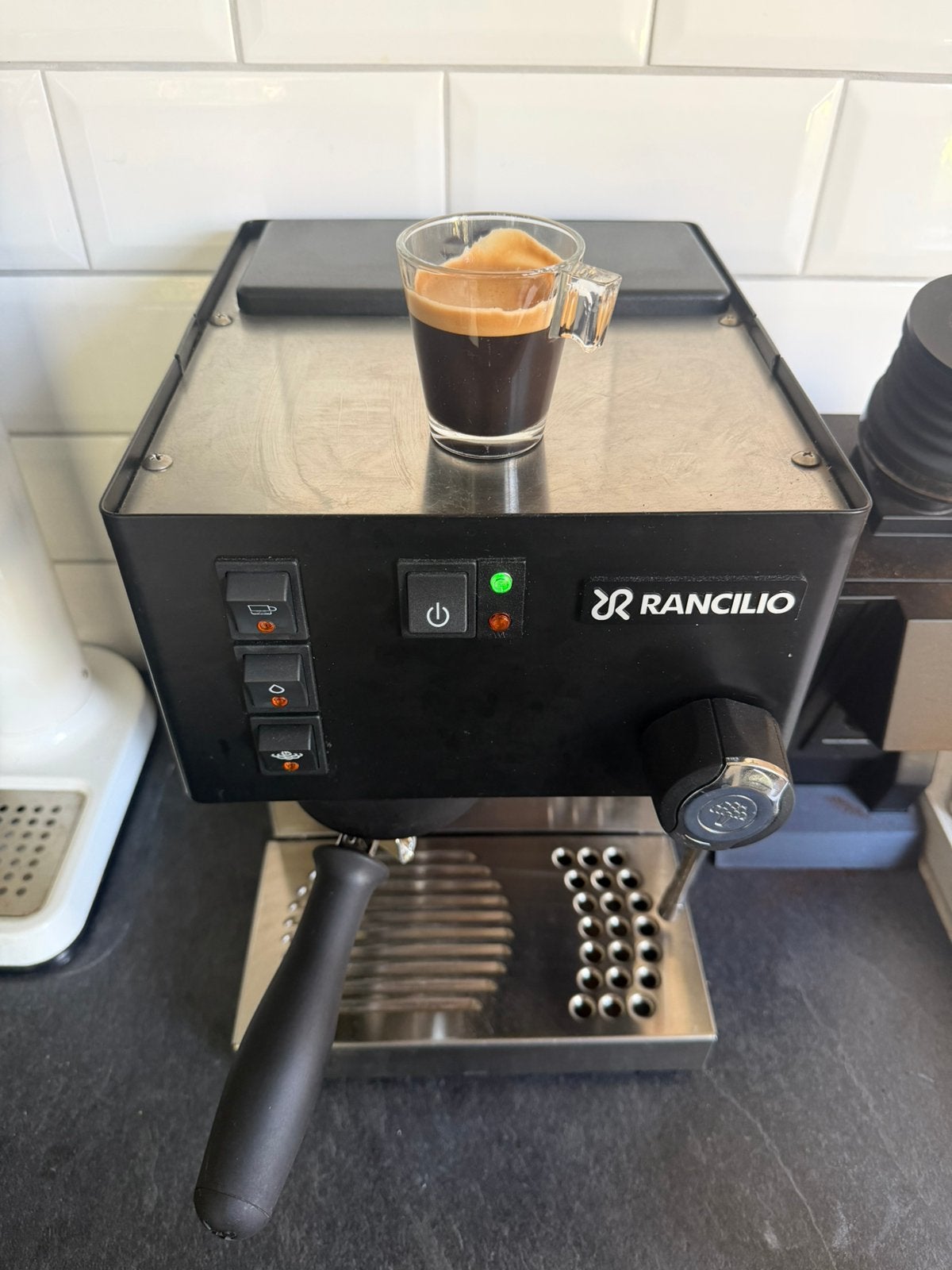 Rancilio Silvia Black V6 Limited Edition, Witgoed en Apparatuur, Koffiezetapparaten, Ophalen of Verzenden, Gebruikt, Koffiemachine