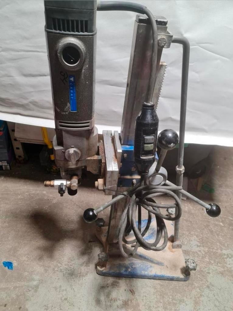 Carat nat diamantboormachine 2300W in statief, Ophalen of Verzenden, Carat, N.v.t, N.v.t