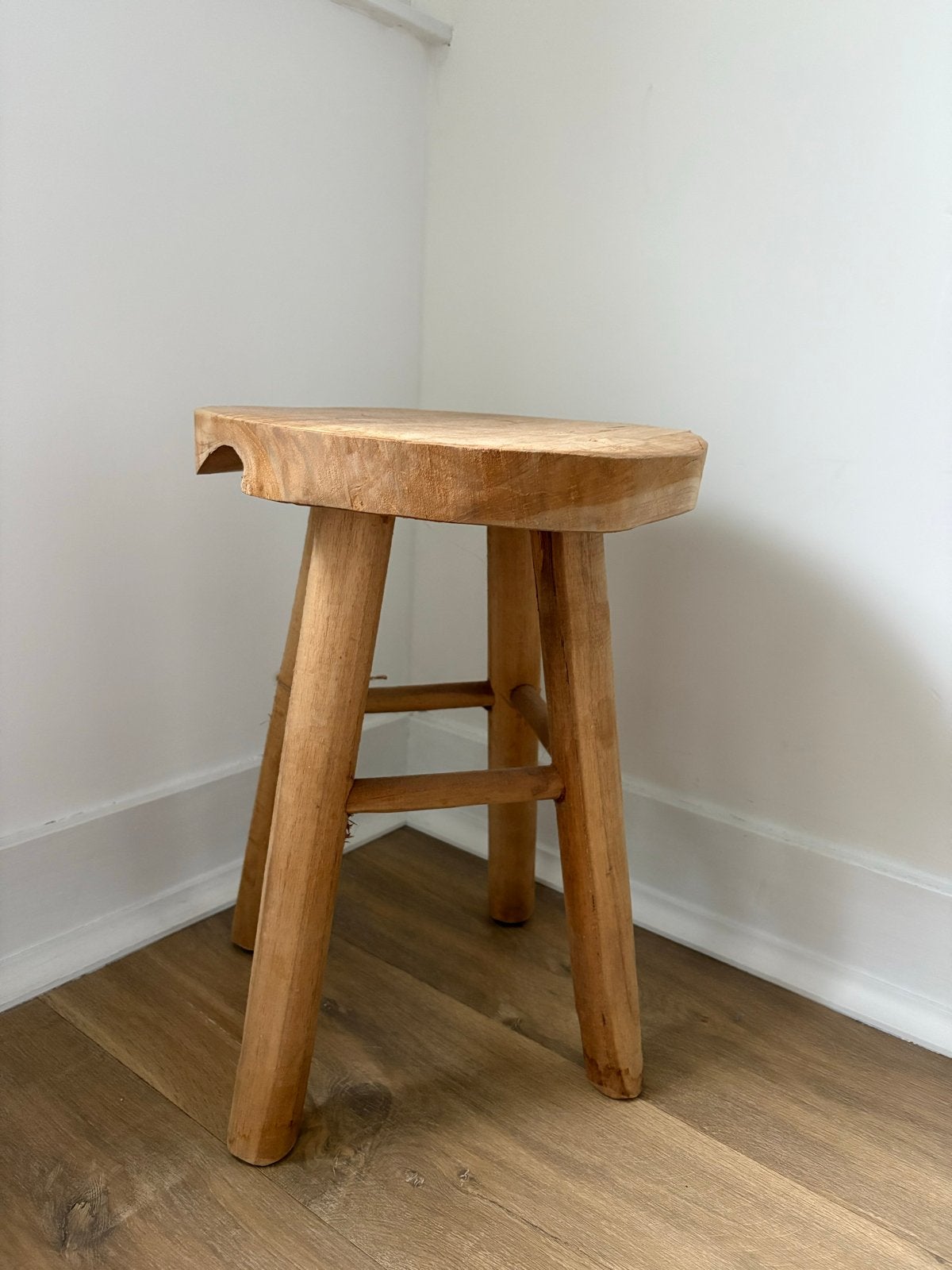 Robuust houten krukje, Ophalen, Gebruikt, Hout
