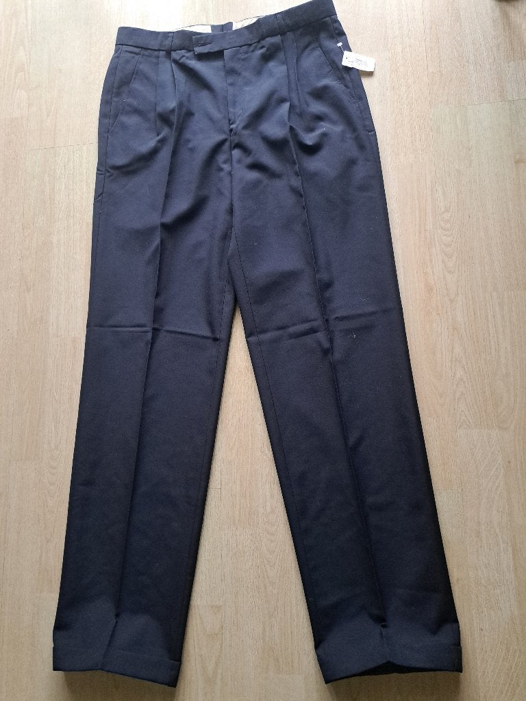 Nieuw heren. Bandplooi Pantalon mt. 51 Kleur d.blauw €5.00, Kleding | Heren, Ophalen of Verzenden, Nieuw, Overige maten, Blauw